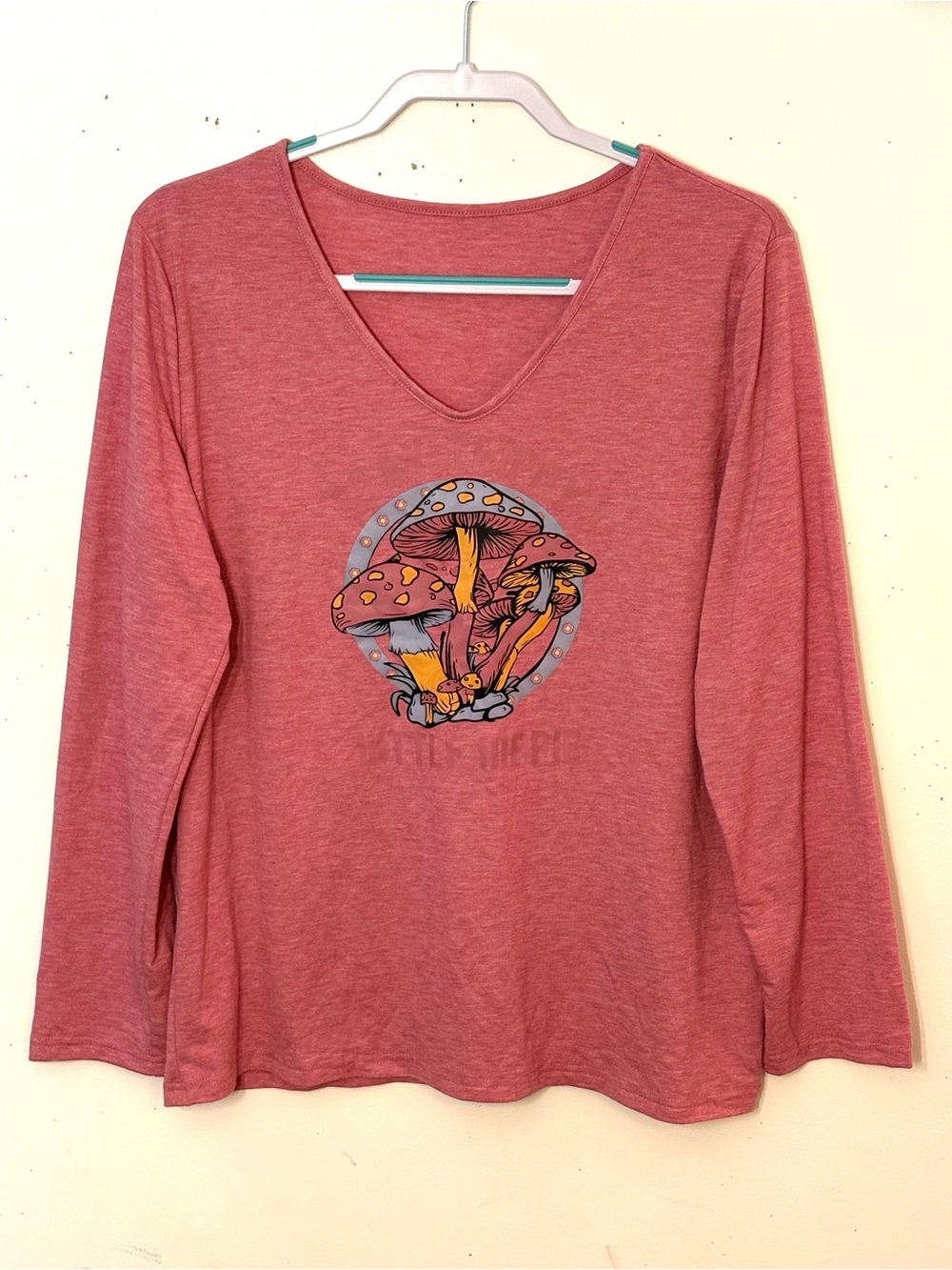 Women's V-Neck Long Sleeve Graphic Tee - Rose. Size XL. NWT.
